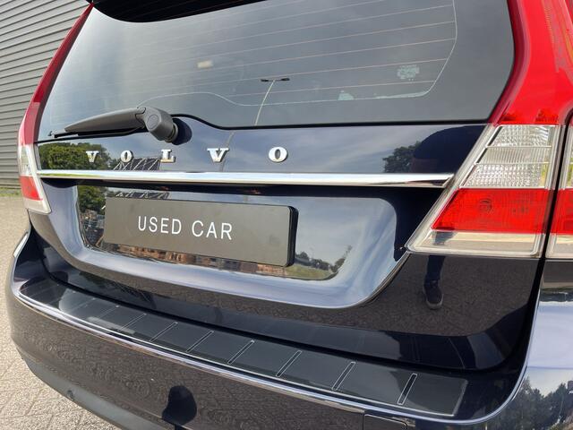 Volvo V70 2.0 T4 Polar+ / niveauregeling automatisch / Trekhaak afneembaar / Unieke V70 /