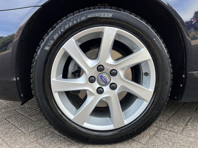 Volvo V70 2.0 T4 Polar+ / niveauregeling automatisch / Trekhaak afneembaar / Unieke V70 /