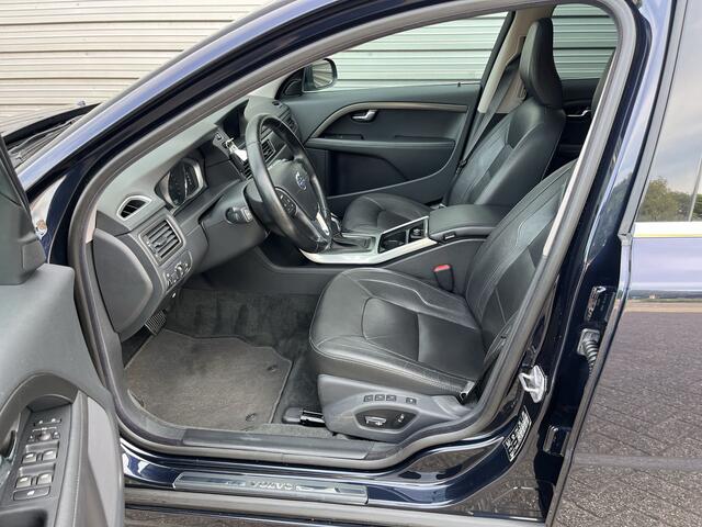 Volvo V70 2.0 T4 Polar+ / niveauregeling automatisch / Trekhaak afneembaar / Unieke V70 /