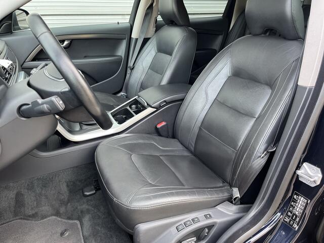 Volvo V70 2.0 T4 Polar+ / niveauregeling automatisch / Trekhaak afneembaar / Unieke V70 /