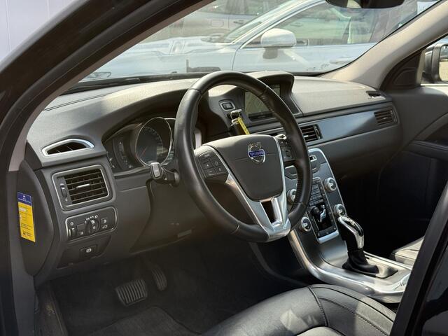 Volvo V70 T4 Polar+ Automaat | Lederen bekleding | Stoelverwarming | Elektrische stoelverstelling met geheugen | Standkachel | Volvo On Call | 17 inch LM velgen | Elektrisch schuif-kanteldak