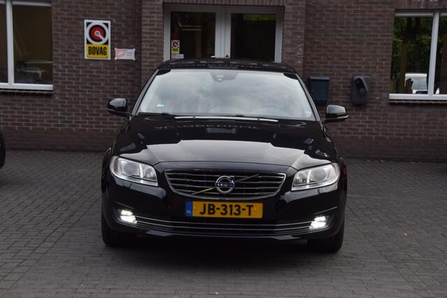 Volvo V70 2.0 T4 POLAR 190PK! LEER/TREKHAAK/ELEC. ACHTERKLEP