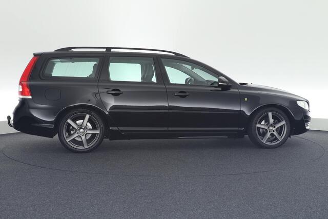 Volvo V70 2.0 D3 Dynamic Edition 150pk Leder Xenon Navigatie Trekhaak Sportstoelen Stoelverwarming