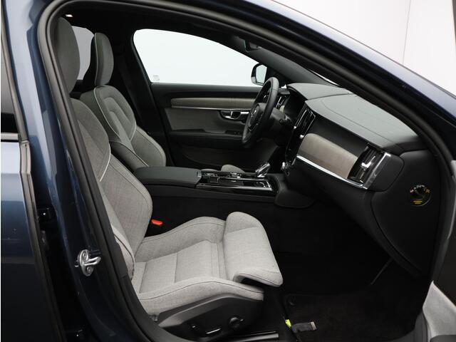Volvo V90 T6 350PK Plug-in hybrid AWD Ultimate Dark / Long Range / Tailored Wool Contourstoelen / Luchtvering / 20" / 360gr Camera /Panoramisch Dak / Extra getint Glas