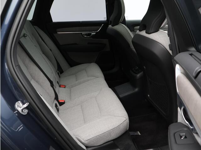 Volvo V90 T6 350PK Plug-in hybrid AWD Ultimate Dark / Long Range / Tailored Wool Contourstoelen / Luchtvering / 20" / 360gr Camera /Panoramisch Dak / Extra getint Glas