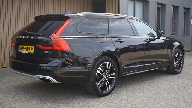 Volvo V90 Cross Country 2.0 T5 275pk! *Polestar* AWD Pano.Dak Bowers/Wilkins Sound Luchtvering Head-Up Stoelverkoeling LED 360-View *NL auto*