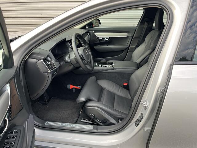 Volvo V90 T6 350pk AWD Ultra Dark / 360 Camera / Head-Up / Schuif/kanteldak / Trekhaak / BLIS /