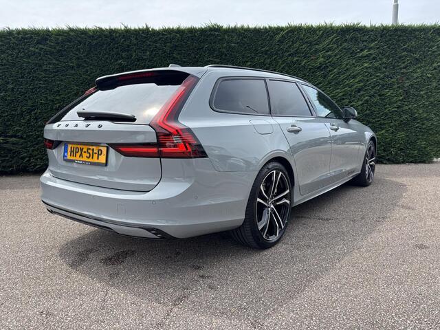 Volvo V90 2.0 T8 Plug-in hybrid AWD Ultra Executive Edition | Modeljaar 2026 | Bowers & Wilkins | Luchtvering | Massagestoelen | Privacy Glas