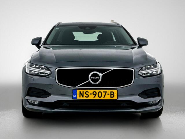 Volvo V90 D4 190PK Automaat Momentum / Navigatie / Adap-cruise / park-assist / Memory sportseats / leder int. / Trekhaak / 18" Lmv / Apk april-2026