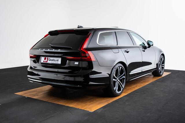Volvo V90 2.0 T6 AWD Inscription Schuif/Kanteldak - Verwarmbaar stuurwiel - Getinte Ruiten - Verwarmbare voor/achterstoelen - Head up - Adaptive Cruise Control - Visual Park Assist - Pilot Assist - Harman Kardon -