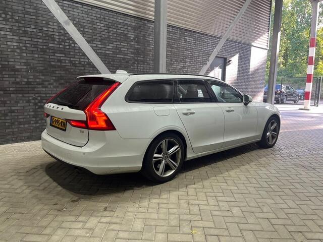 Volvo V90 T4 | ACC | Leder | Stoel+Stuurverwarming | Getint Glas | Achterbank-verwarming