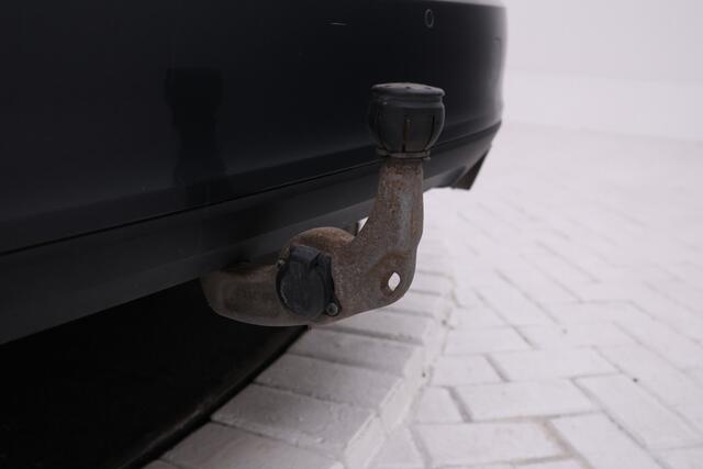 Volvo V90 2.0 T5 Momentum Leer, Trekhaak, Automaat.