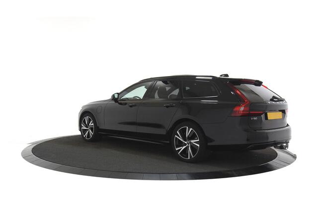 Volvo V90 2.0 T8 AWD R-Design | Luchtvering | Panoramadak | 360 Camera | Power Seats | Head Up Display | Trekhaak | Full LED |