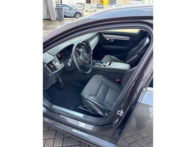 Volvo V90 2.0 T6 AWD Inscription | Harman Kardon audio | Stoel- / Stuurverwarming | Trekhaak | Adaptive Cruise Control | Getint Glas | Camera | Dodehoekdetectie | Parkeersensoren | DAB | Volvo On Call |