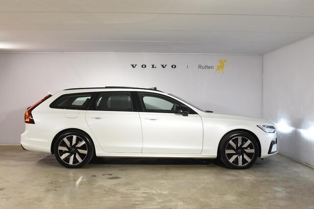 Volvo V90 T8 455PK Automaat Plug-in Hybrid AWD Ultra Dark / Navigatie / 360 Camera / Harman Kardon / Stuur & Stoelverwarming / Gelaagde Zijruiten / LM Velgen / Trekhaak