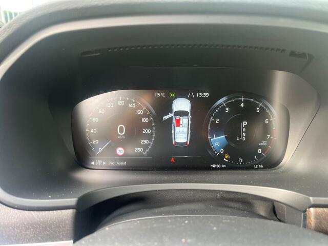Volvo V90 T6 Pro AWD BowersenWilkins Pilot Assist