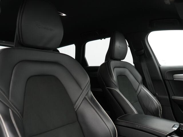 Volvo V90 T8 AWD R-Design Plug In Hybrid 394pk Dealer O.H. PHEV | Adaptive Cruise | 360 Camera | Black Optic | Alcantara Sportstoelen Memory & Verwarmd | Apple Carplay | Keyless | Blis | Virtual | Navigatie | 19"L.M |
