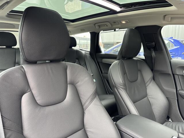 Volvo V90 T6 AWD Recharge Plus Dark / Panoramisch Dak / Luchtvering / 20" / 360 camera / Alarm