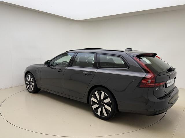 Volvo V90 T8 AWD 455pk Ultra Dark Panorama dak / HUD / 360 camera / Stoel/- stuurverwarming /