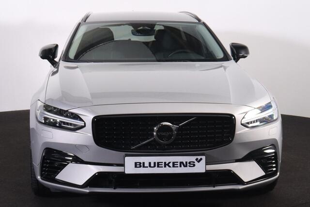 Volvo V90 T6 Recharge AWD Plus Dark - IntelliSafe Assist & Surround - 360º Camera - Harman/Kardon audio - Adaptieve LED koplampen - Verwarmde voorstoelen, stuur & achterbank - Parkeersensoren voor & achter - Elektr. bedienb. voorstoelen met geheugen - Extra getint 