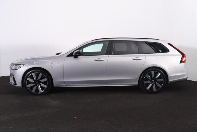 Volvo V90 T6 Recharge AWD Plus Dark - IntelliSafe Assist & Surround - 360º Camera - Harman/Kardon audio - Adaptieve LED koplampen - Verwarmde voorstoelen, stuur & achterbank - Parkeersensoren voor & achter - Elektr. bedienb. voorstoelen met geheugen - Extra getint 
