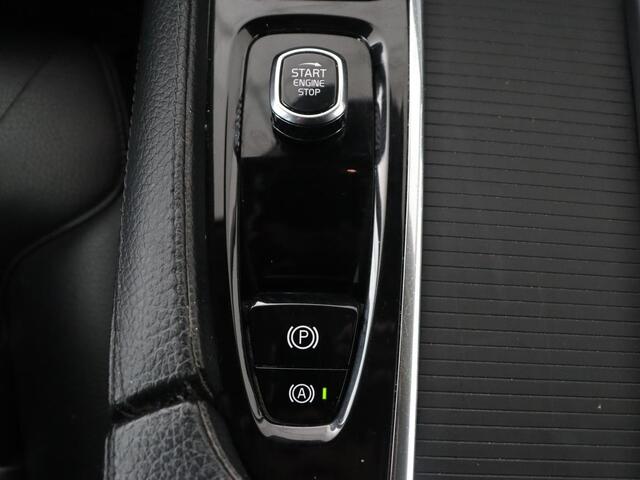 Volvo V90 2.0 D3 Momentum | Leder | Trekhaak | Stoelverwarming | Adaptive cruise | Carplay | Navigatie | Digital Cockpit | Full LED | Parkeerhulp | Climate control