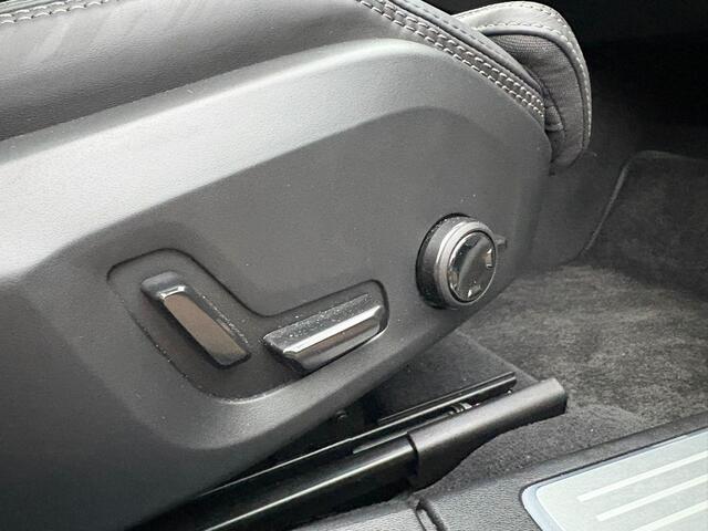 Volvo V90 T8 Plug-in hybrid AWD Ultra Dark | Bowers & Wilkins | Panoramadak | Stoelventilatie & Massage |