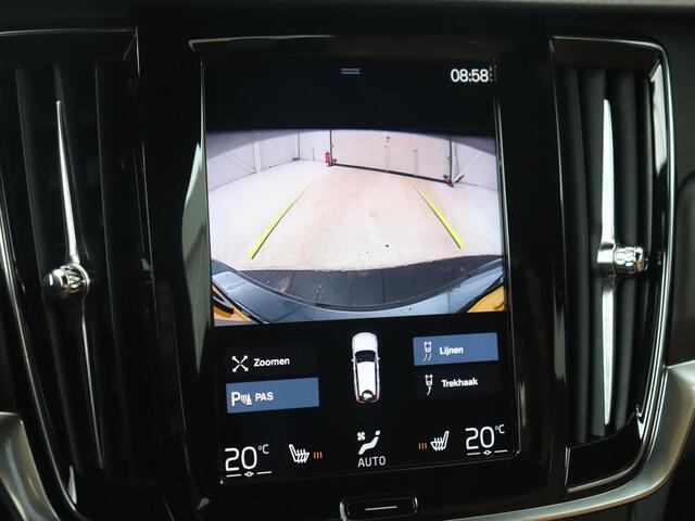 Volvo V90 Cross Country 2.0 T5 AWD | Leder | Trekhaak | Stoelverwarming | Adaptive cruise | Camera | Carplay | 19'' | Navigatie | DAB | Digital Cockpit