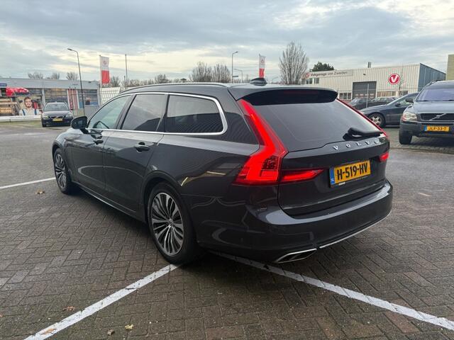 Volvo V90 2.0 T4 Momenrum Pro Pano I Trekhaak I All-in prijs!