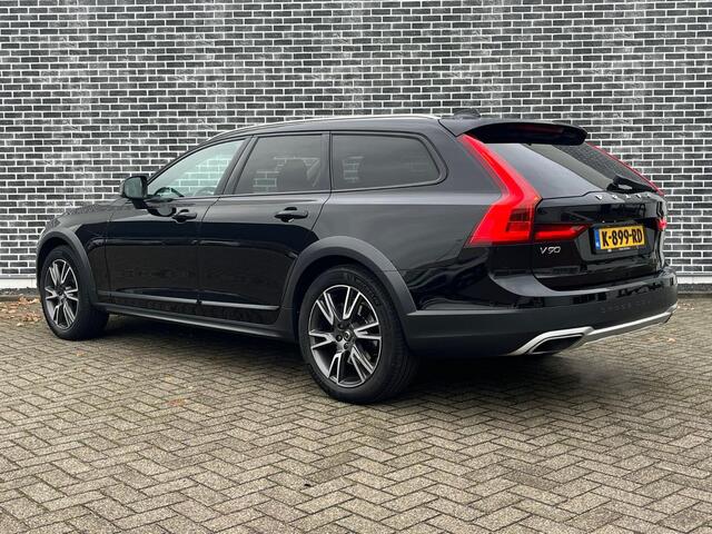 Volvo V90 Cross Country 2.0 T5 Pro | Trekhaak | Stoel/stuur verwarming | Standkachel | Memory | Intellisafe surround | Adaptieve cruise control | Camera |
