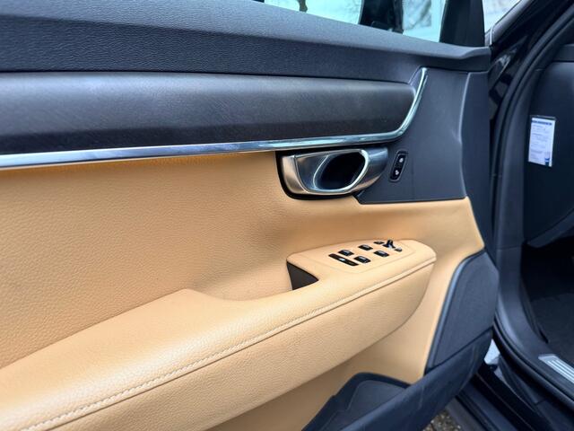 Volvo V90 Cross Country 2.0 T5 90th Anniversary Edition