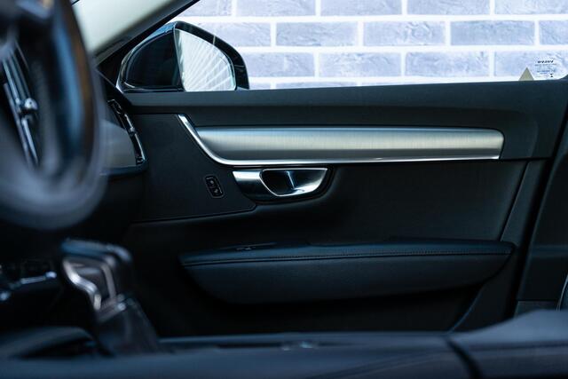 Volvo V90 T4 Geartronic Momentum | Adaptieve Cruise | Navi | Stoel-/Stuurverwarming | Lederen Bekleding | Elek. Achterklep | BLIS | Park Assist | Memory | LED | Standkachel