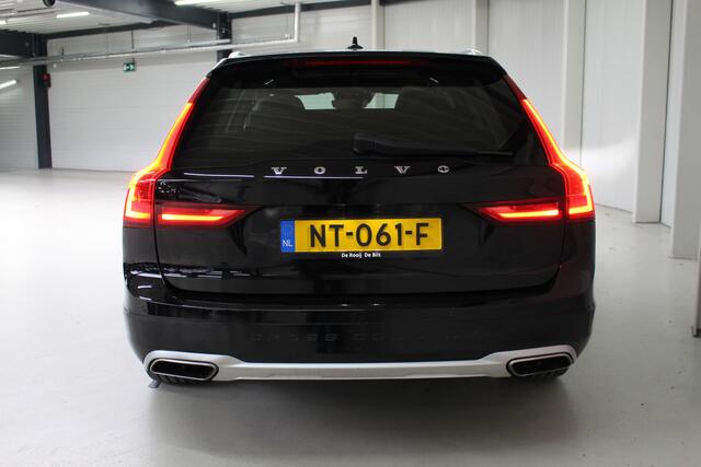 Volvo V90 Cross Country 2.0 T5 Pro Navigatie | Panoramadak | Leder | Trekhaak | Dealeronderhouden