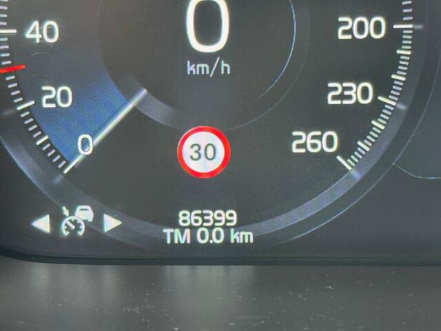 Volvo V90 2.0 T8 AWD Inscription LEER NAVI LED STOELKOELING 86000KM!!!