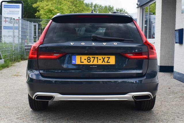 Volvo V90 Cross Country 2.0 D4 Aut. | Polestar Eng. | Trekhaak | Carplay | Navi | Stoelverwarming