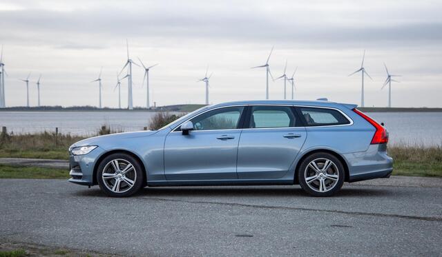 Volvo V90 2.0 T5 Momentum LEER / CARPLAY / ADAPTIVE CRUISE / STOELVERWAMING / NAVI