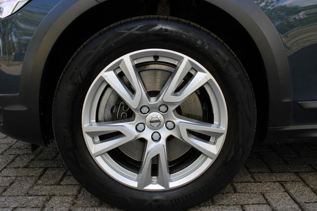 Volvo V90 Cross Country T5 Automaat 90th Anniversary Edition | Dealeronderhouden | Lederen bekleding | Adaptieve Cruise Control | BLIS | Verwarmbare voorstoelen | Elektrisch bedienbare achterklep | Parkeercamera achter | Parkeersensoren voor en achter |