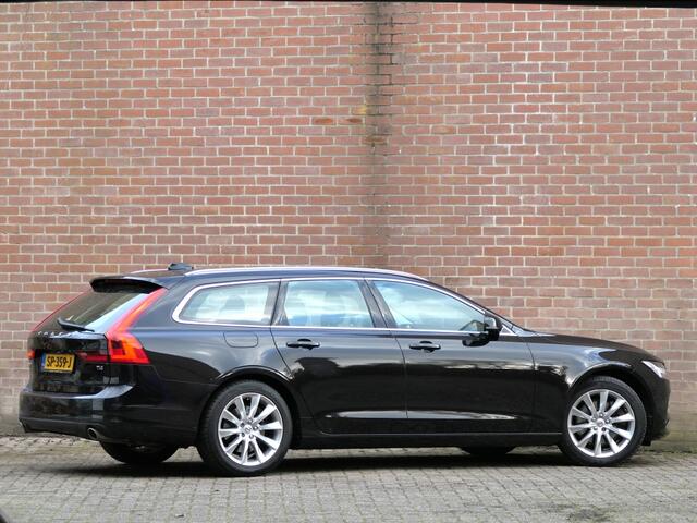 Volvo V90 T4 AUT Momentum 12MND garantie / Trekhaak / BLIS / Pilo