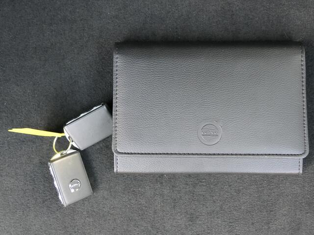 Volvo V90 T4 AUT Momentum 12MND garantie / Trekhaak / BLIS / Pilo