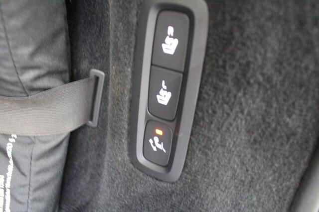 Volvo V90 Cross Country 2.0 T5 Pro Navigatie | Panoramadak | Leder | Trekhaak | Dealeronderhouden