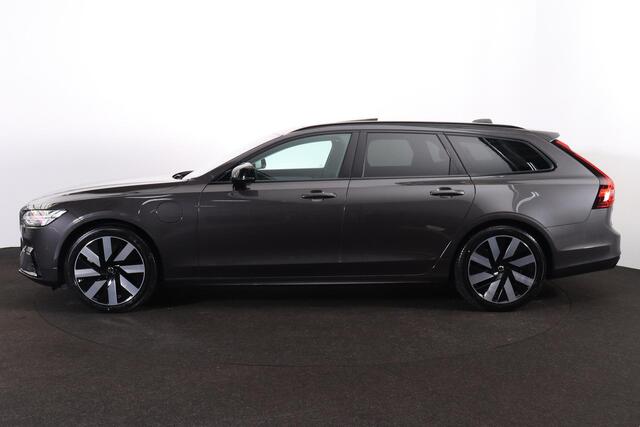 Volvo V90 T6 Recharge AWD Plus Dark - Panorama/schuifdak - IntelliSafe Assist & Surround - 360º Camera - Harman/Kardon audio - Adaptieve LED koplampen - Verwarmde voorstoelen, stuur & achterbank - Parkeersensoren voor & achter - Elektr. bedienb. voorstoelen met geh