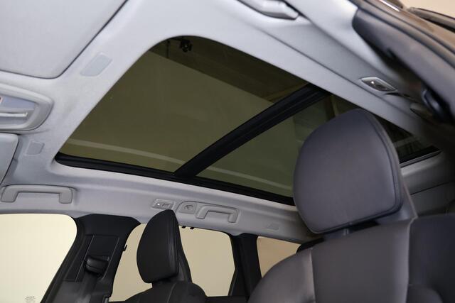 Volvo V90 T6 Recharge AWD Plus Dark - Panorama/schuifdak - IntelliSafe Assist & Surround - 360º Camera - Harman/Kardon audio - Adaptieve LED koplampen - Verwarmde voorstoelen, stuur & achterbank - Parkeersensoren voor & achter - Elektr. bedienb. voorstoelen met geh