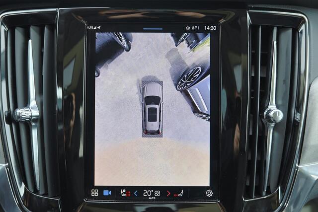 Volvo V90 T6 Recharge AWD Plus Dark - Panorama/schuifdak - IntelliSafe Assist & Surround - 360º Camera - Harman Kardon audio - Verwarmde voorstoelen, stuur & achterbank - Parkeersensoren voor & achter - Elektr. bedienb. voorstoelen met geheugen - Head up display - 