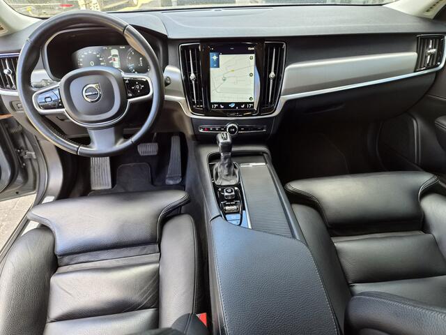 Volvo V90 2.0 T5 Momentum | Nieuw binnen | Leder | Pilot Assist | Camera