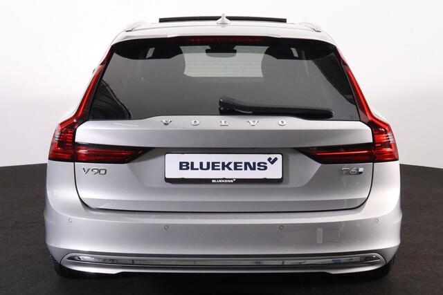 Volvo V90 T6 Recharge AWD Plus Bright - Panorama/schuifdak - IntelliSafe Assist & Surround - 360º Camera - Harman Kardon audio - Adaptieve LED koplampen - Verwarmde voorstoelen, stuur & achterbank - Parkeersensoren voor & achter - Elektr. bedienb. voorstoelen met g