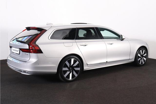 Volvo V90 T6 Recharge AWD Plus Bright - Panorama/schuifdak - IntelliSafe Assist & Surround - 360º Camera - Harman Kardon audio - Adaptieve LED koplampen - Verwarmde voorstoelen, stuur & achterbank - Parkeersensoren voor & achter - Elektr. bedienb. voorstoelen met g