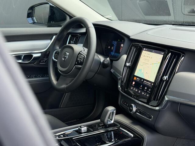 Volvo V90 2.0 T6 Plug-in hybrid AWD Ultra Dark 360 camera/ intellisafe/ schuifdak/climate/ head up display/ trekhaak