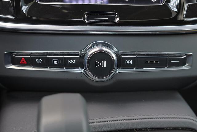 Volvo V90 T6 Recharge AWD Plus Bright - Panorama/schuifdak - IntelliSafe Assist & Surround - 360º Camera - Bowers & Wilkins audio - Adaptieve LED koplampen - Verwarmde voorstoelen, stuur & achterbank - Parkeersensoren voor & achter - Elektr. bedienb. voorstoelen me
