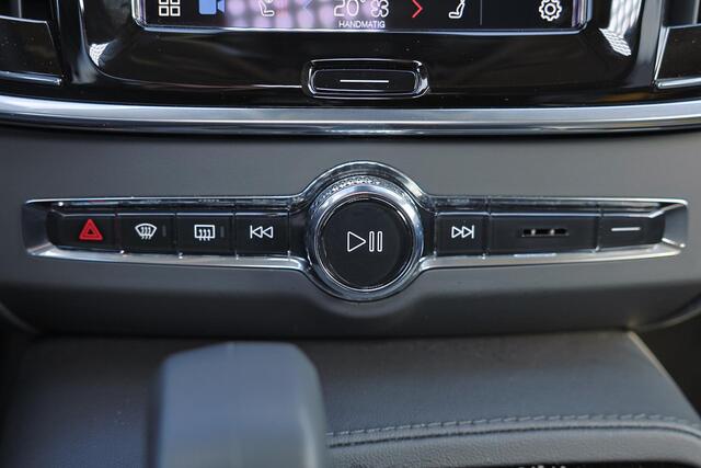 Volvo V90 T6 Recharge AWD Plus Bright - IntelliSafe Assist & Surround - 360º Camera - Harman/Kardon audio - Adaptieve LED koplampen - Verwarmde voorstoelen, stuur & achterbank - Parkeersensoren voor & achter - Elektr. bedienb. voorstoelen met geheugen - Extra getin