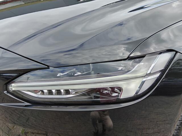 Volvo V90 T5 255PK Momentum | BLIS | 360 Camera | Adapt. Cruise | HUD | Panodak